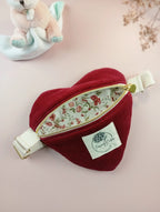 Passionly Couture - Mini Besace Coeur - Tulipe  en Velours milleraie 100%coton Bio coloris Bordeaux - Vue de l'intérieur